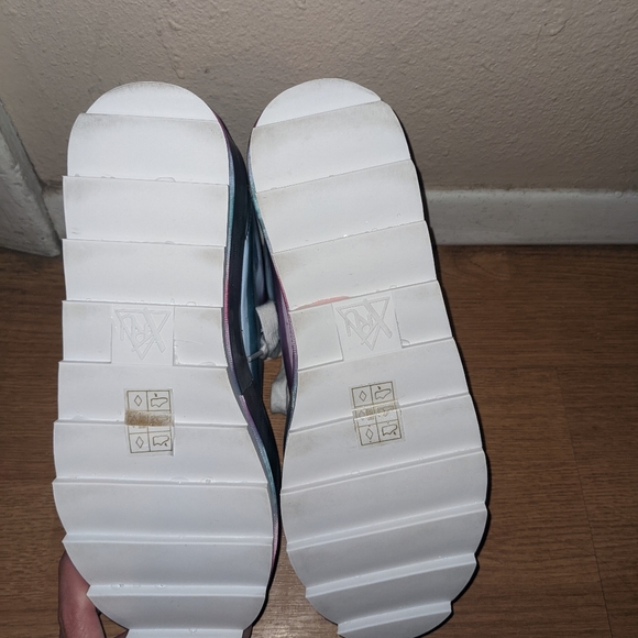 Obo Yru LaLa prizmatiq pastel platform sneakers size 6 - Picture 6 of 6
